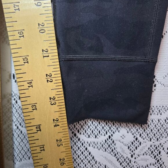 Vuori Daily Legging in Black Camo M - Picture 11 of 11